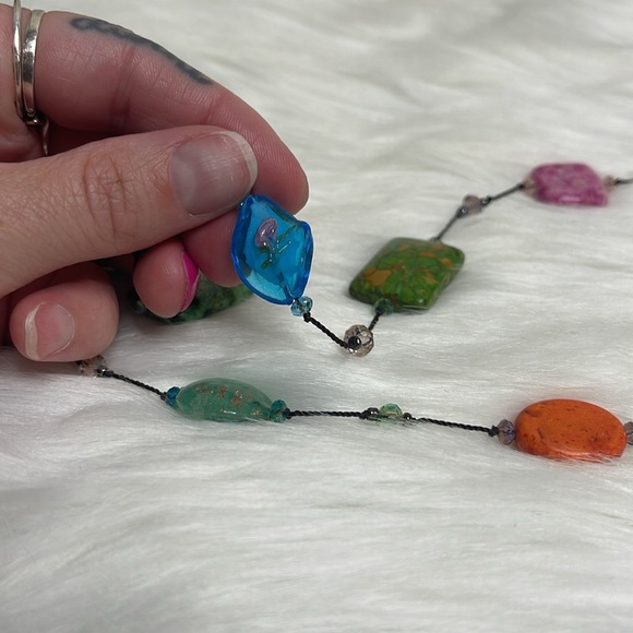 GORGEOUS ROCK & GLASS BEAD NECKLACE - Picture 12 of 13